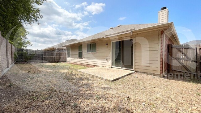 Building Photo - 8644 Boswell Meadows Dr