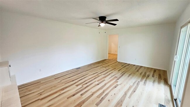 Building Photo - 1416 NW 105th Terrace