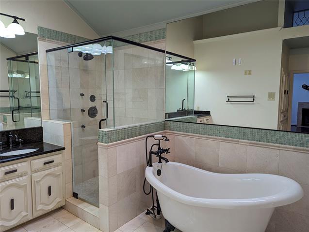 Building Photo - 14769 Bedivere Ct