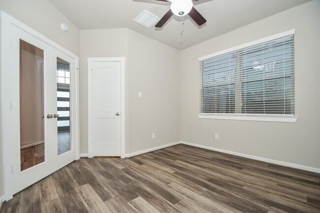 Building Photo - 31207 Birch Mills Dr