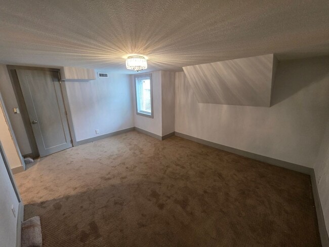 Building Photo - Beautiful Home in Spokane