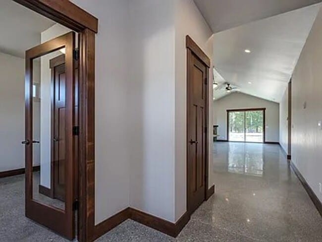 Building Photo - Sought after Dover Bay Home
