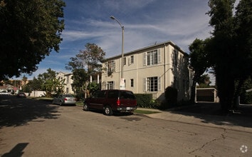 Building Photo - 1340 N. June St/6616-6622 De Longpre Ave.