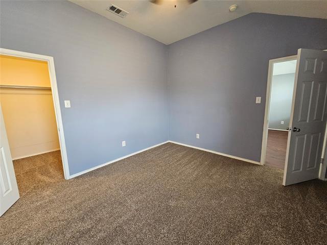 Building Photo - 2408 Finch Dr