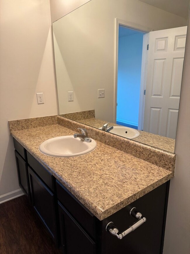 Building Photo - 83 Braxton Manor Dr