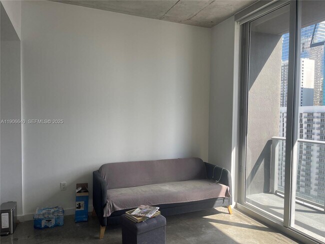 Building Photo - 151 SE 1st St