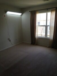 Building Photo - 3BD/2.5BA in Englewood with Attached Garage