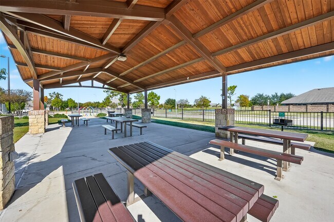 Building Photo - 9215 Union Meadow Ln