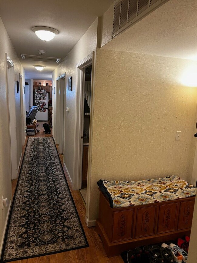 Building Photo - 3-Bedroom/2-Bathroom Single-Family Home – Available August 1st!