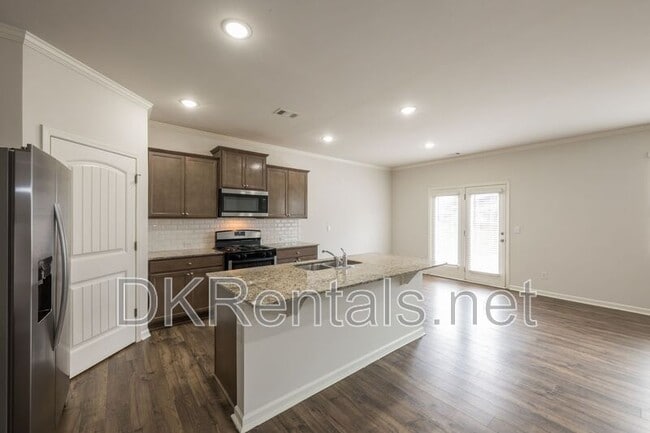 Building Photo - 261 Barnwood Ln