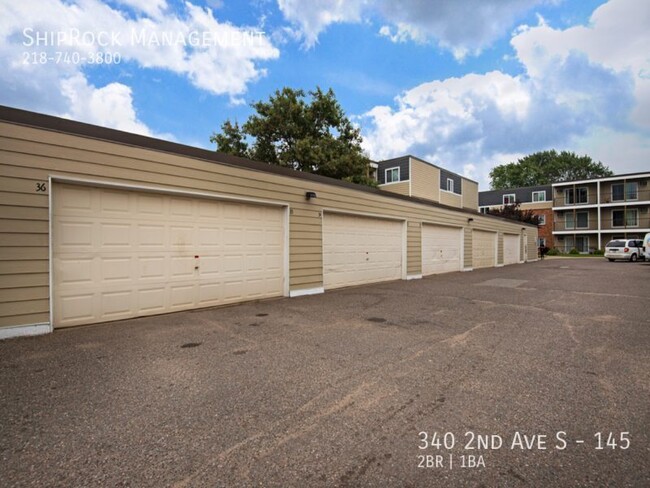 Building Photo - 340 2nd Ave S