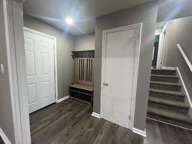 Building Photo - 6208 Cedar Point Dr NW