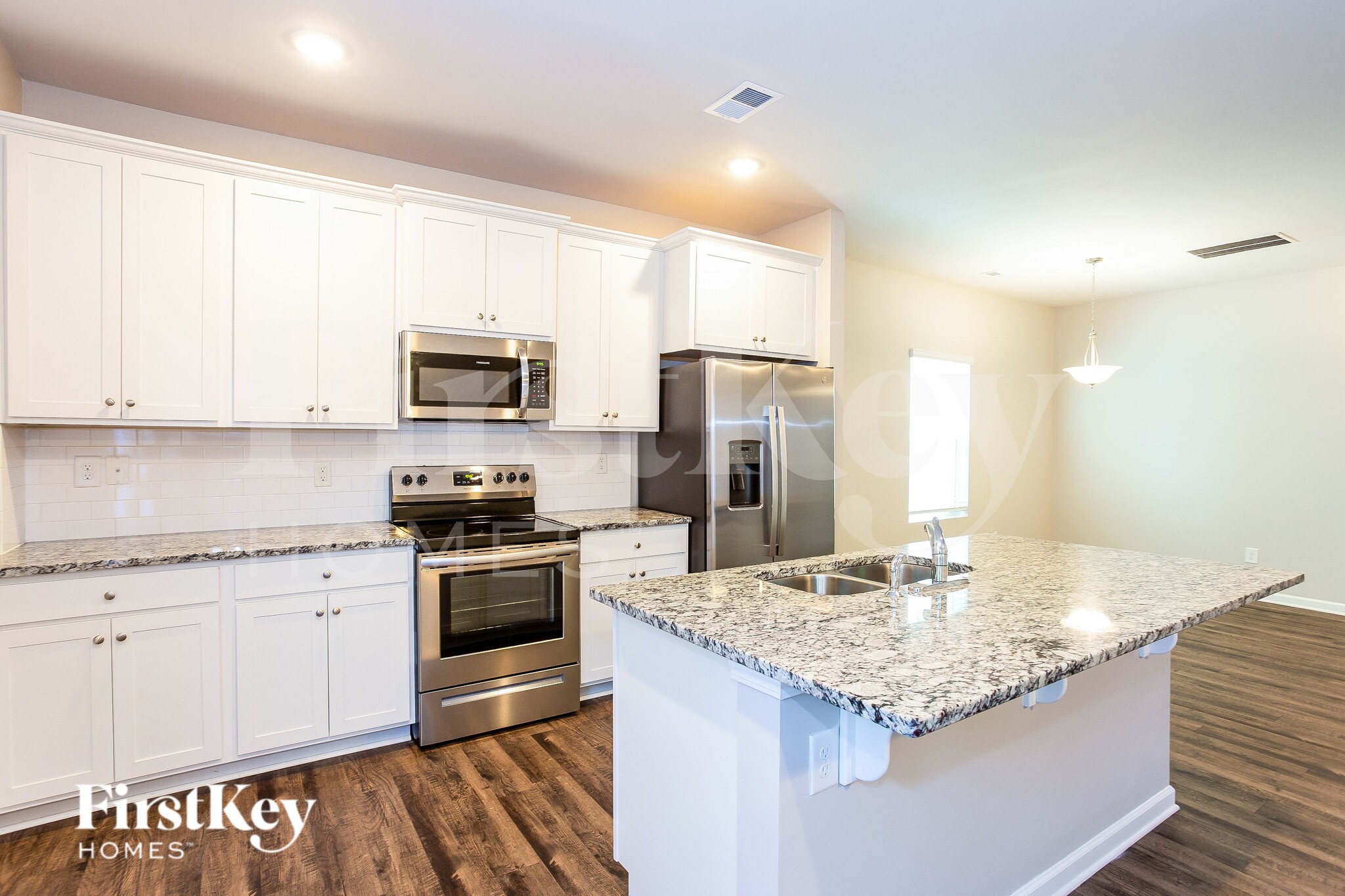 Building Photo - 10724 Rivergate Dr NW