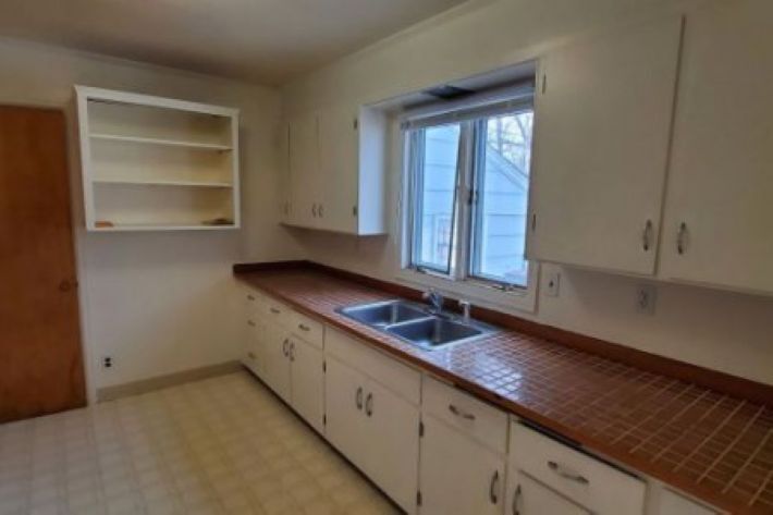 Building Photo - 535 Avenue E