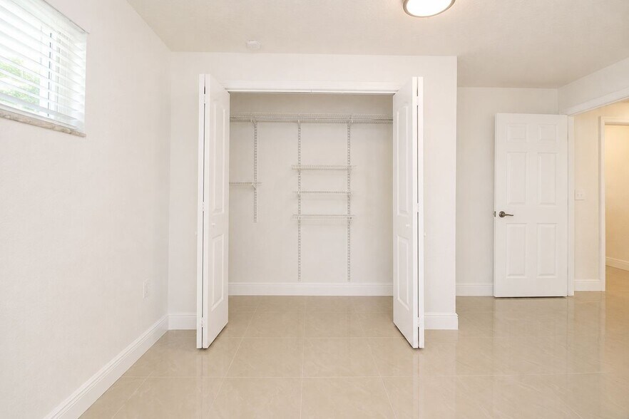 Building Photo - 9421 SW 150th St