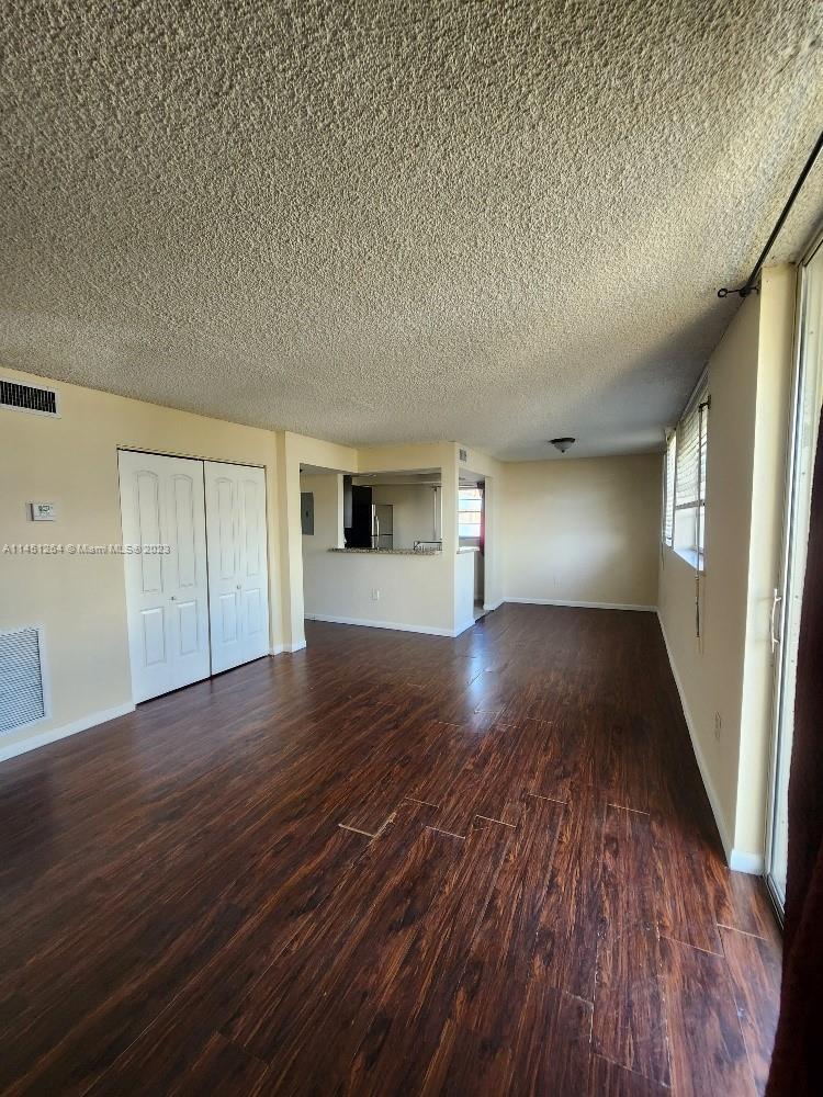 Building Photo - 7900 Tatum Waterway Dr