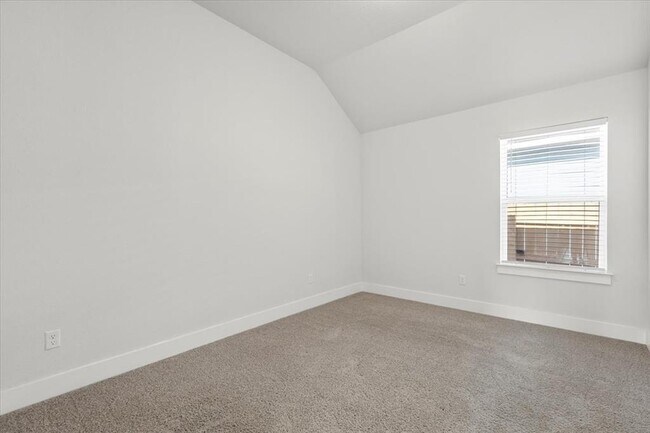 Building Photo - 122 Patrick Herndon Dr