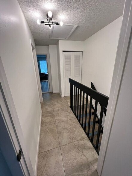 Building Photo - 3701 Savoy Ln