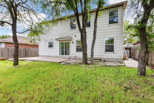 Building Photo - 2036 Kaiser Dr