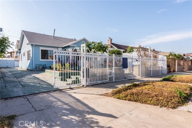 Building Photo - 1125 Heliotrope Dr