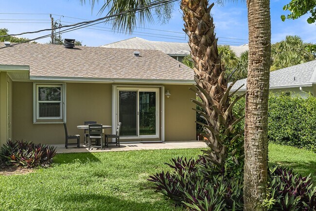 Building Photo - 925 Turtle Cove Ln
