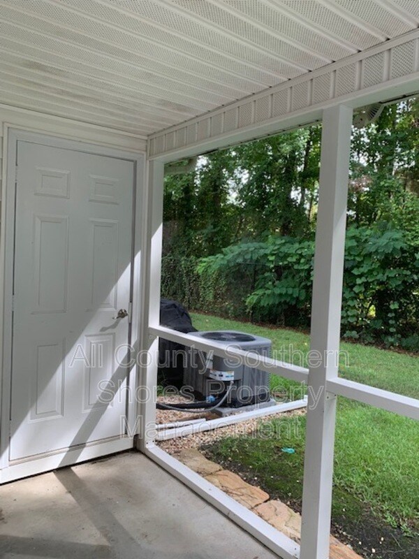 Building Photo - 970 Palisade Cir