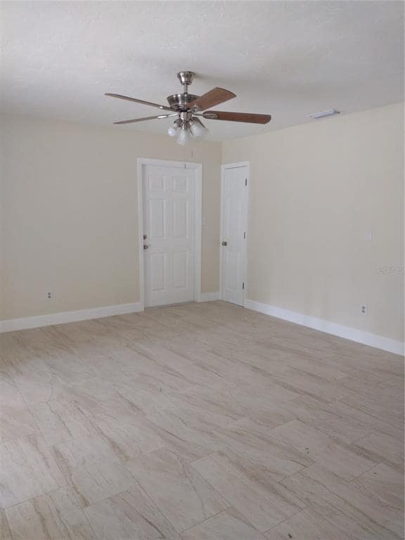Building Photo - 4400 NE 139th Ln