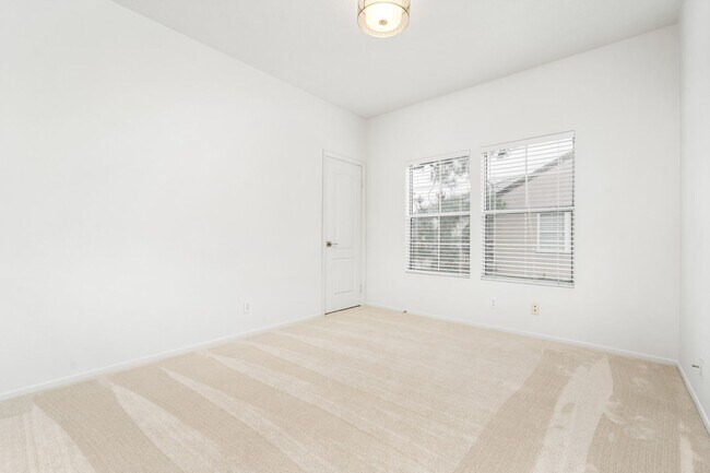 Building Photo - Newport Beach Townhome  for Lease
