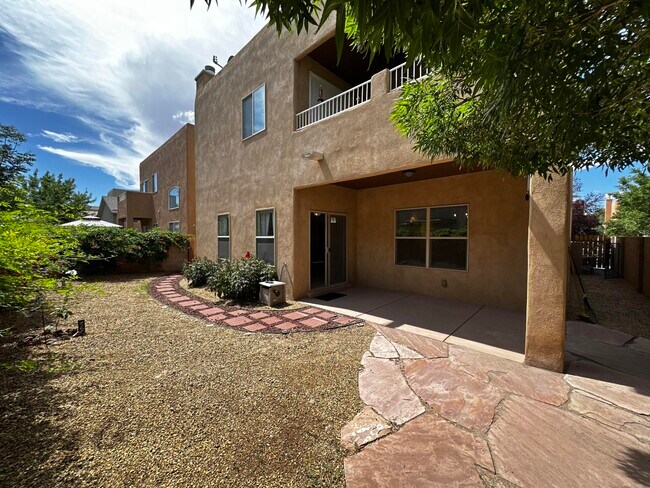 Building Photo - 5856 Ermemin Ave
