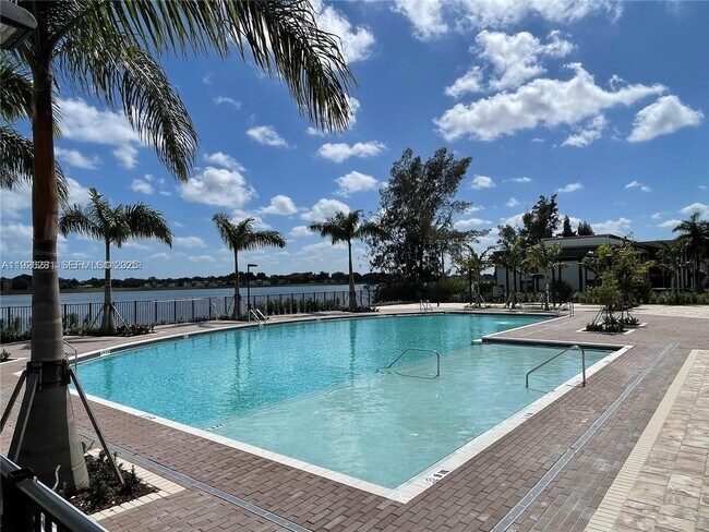 Building Photo - 20679 NE 7th Pl