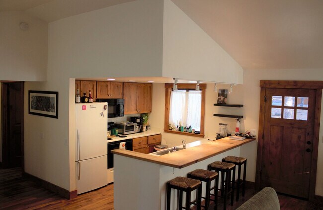 Building Photo - Incline Village Family Home Rental with Pr...