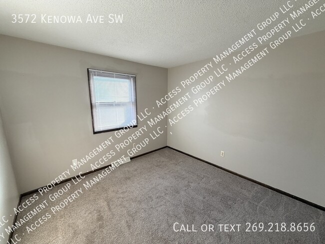 Building Photo - 3572 Kenowa Ave SW