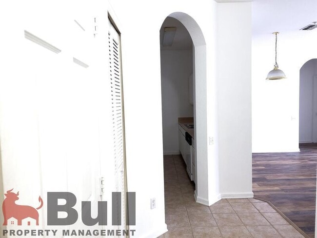 Building Photo - 13548 Turtle Marsh Loop