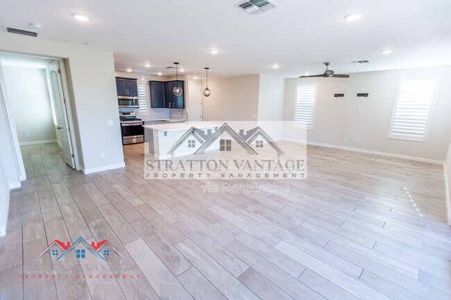 Building Photo - 5100 E Rancho Paloma Dr