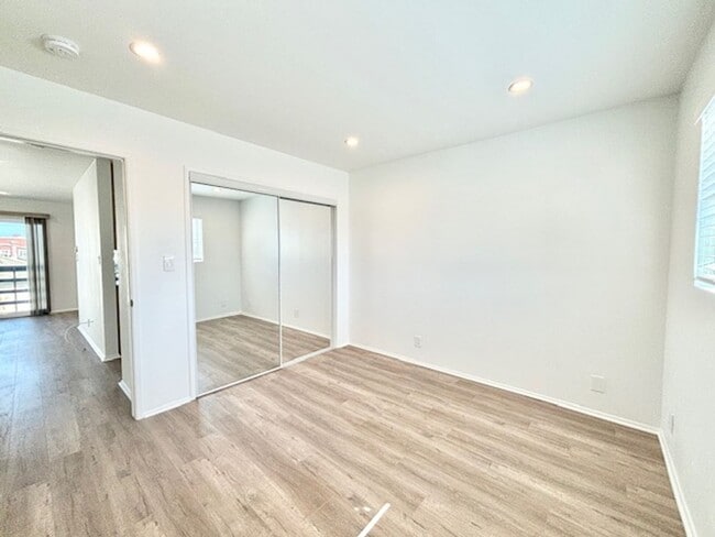 Building Photo - 136 Ventura Ave