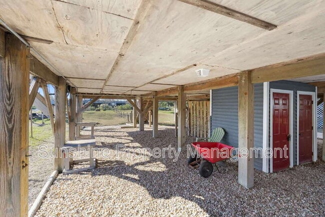 Building Photo - 735 W Ocean View Ave