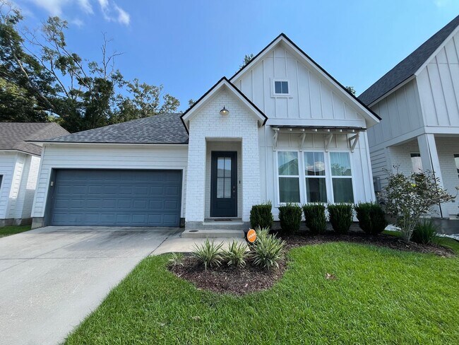 Primary Photo - Beautiful 3 bedroom in Fieldstone Park