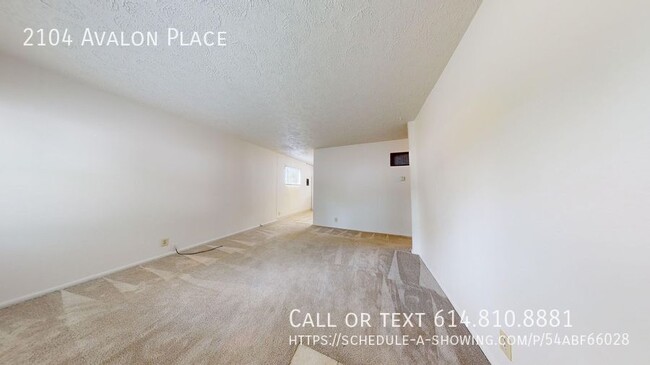 Building Photo - Three Bedroom Garden Apartment- Columbus