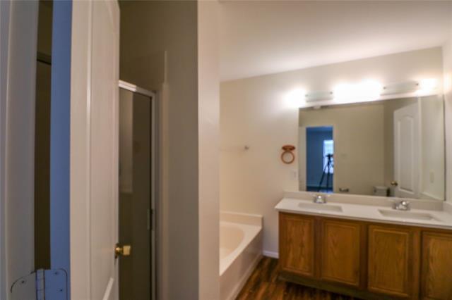 Building Photo - 900 Plumeria Dr