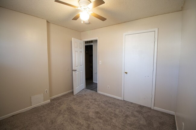 Building Photo - 3604 Greeley Dr