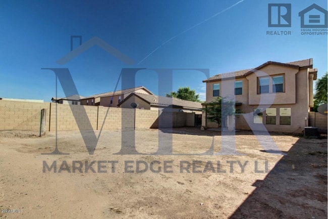 Building Photo - 3Bed/2.5Bath House at Honeycutt Ave/Hogene...