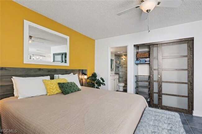 Building Photo - 7330 Estero Blvd