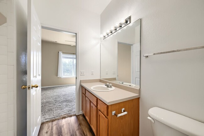 Building Photo - 3060 Mandalay Grove