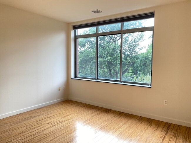 Building Photo - 25 McWilliams Pl