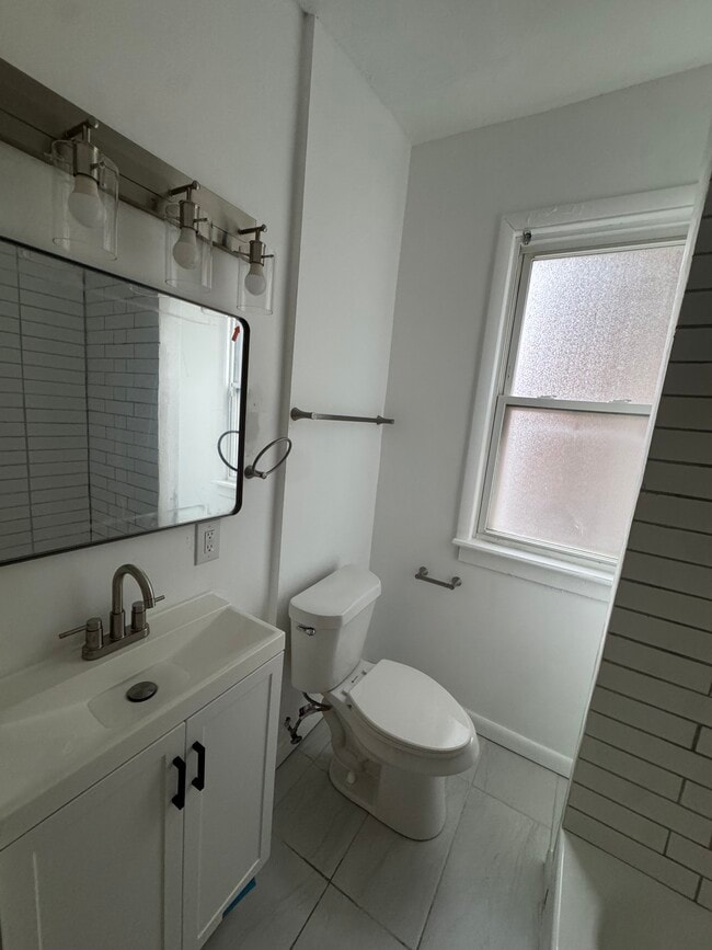 Building Photo - 295 Marston St