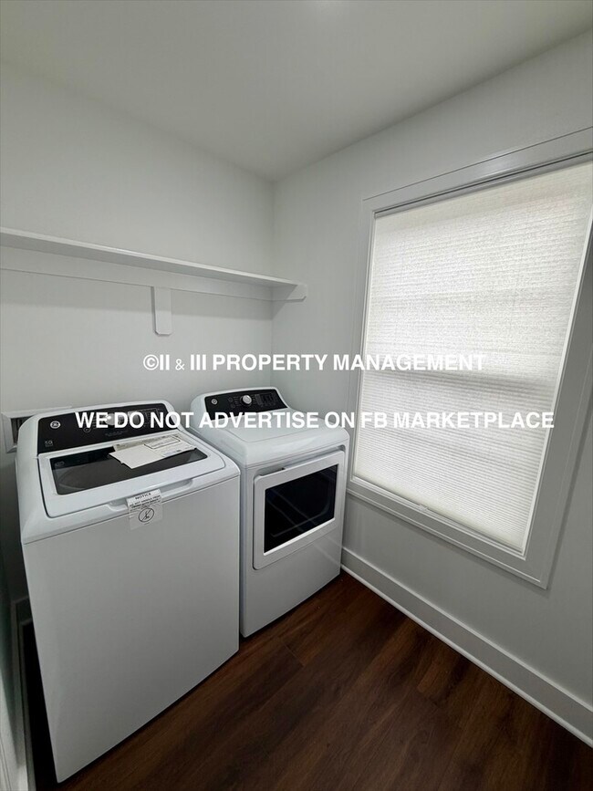 Building Photo - 113 S Cherokee St