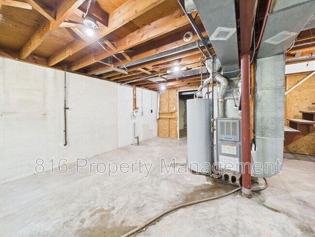 Building Photo - 11214 E Lexington Ave