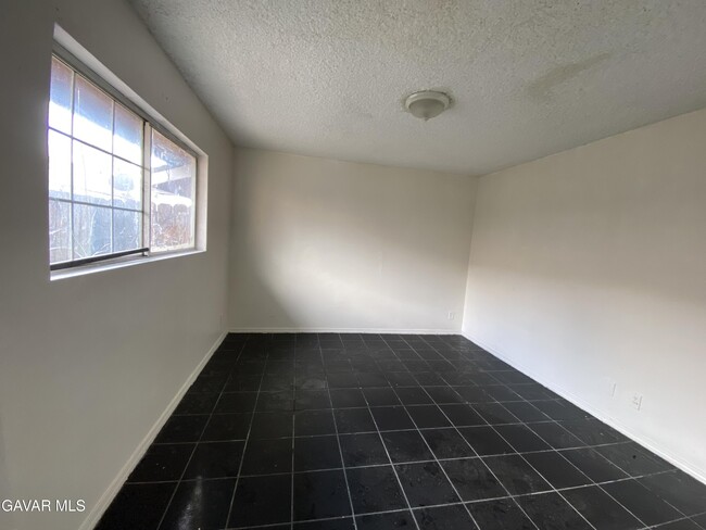 Building Photo - 1108 Monterey St