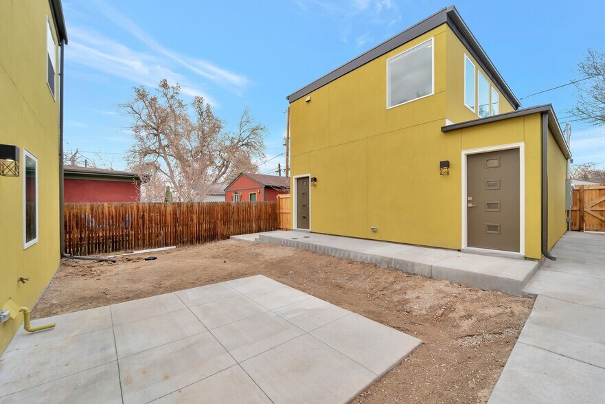 Building Photo - 2920 Columbine St