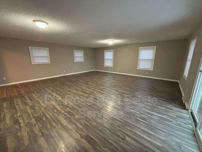 Building Photo - 2237 Carolina St